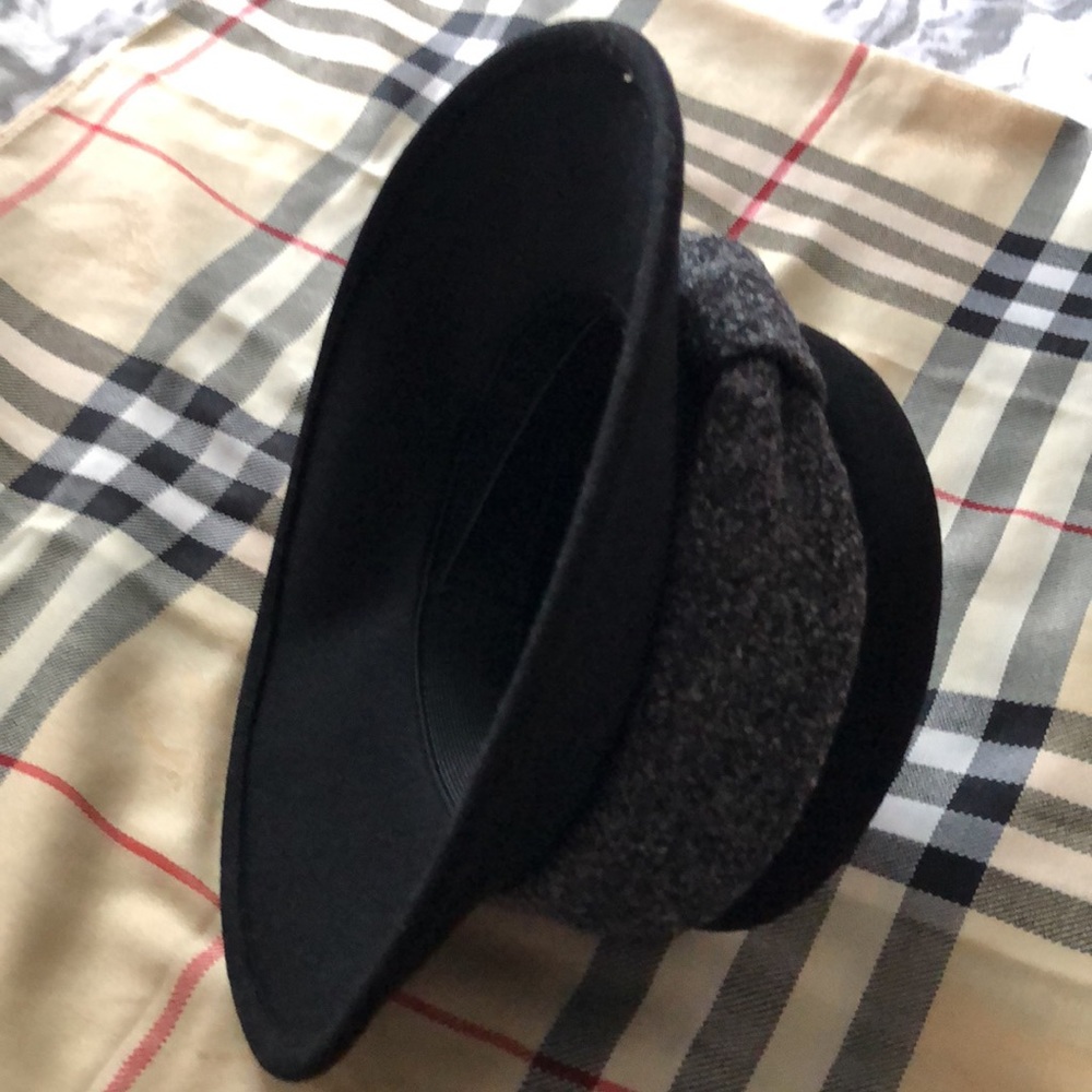 Wool felt hat adjustable w band